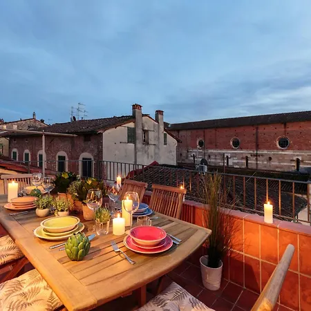 Terrace Penthouse Inside The Walls Of * Lucca